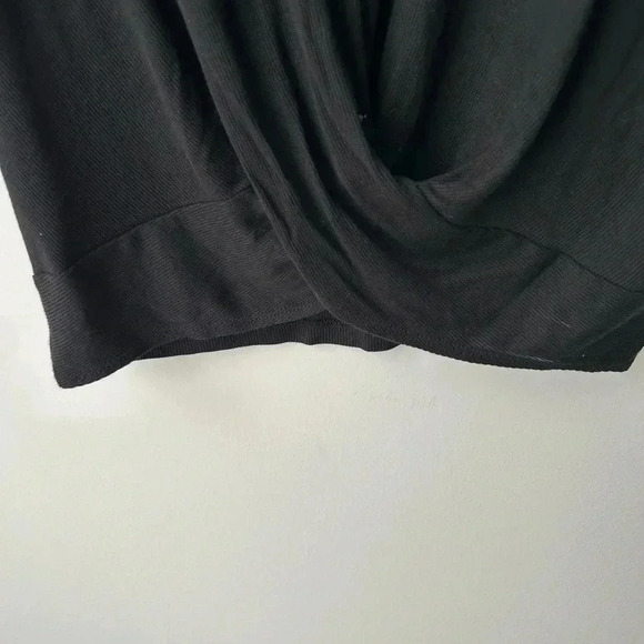 Marine Layer ribbed tense black shirt - Picture 5 of 9